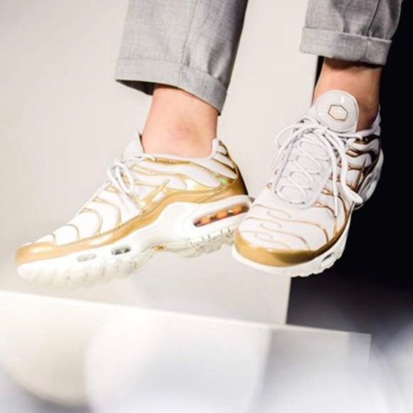 air max plus white gold